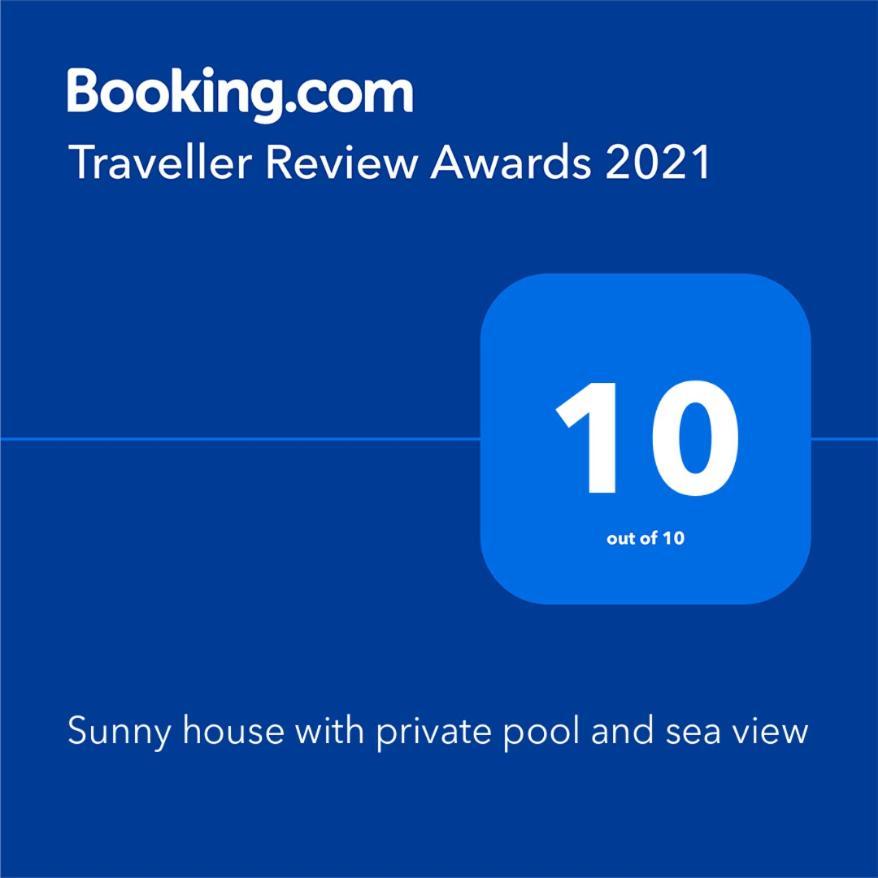 아데제 Sunny House With Private Pool And Sea View 빌라 외부 사진