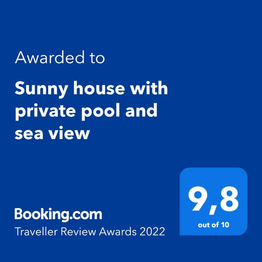 아데제 Sunny House With Private Pool And Sea View 빌라 외부 사진